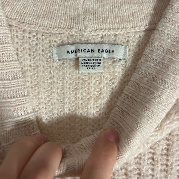 American Eagle Sweater - Picture 3 of 3